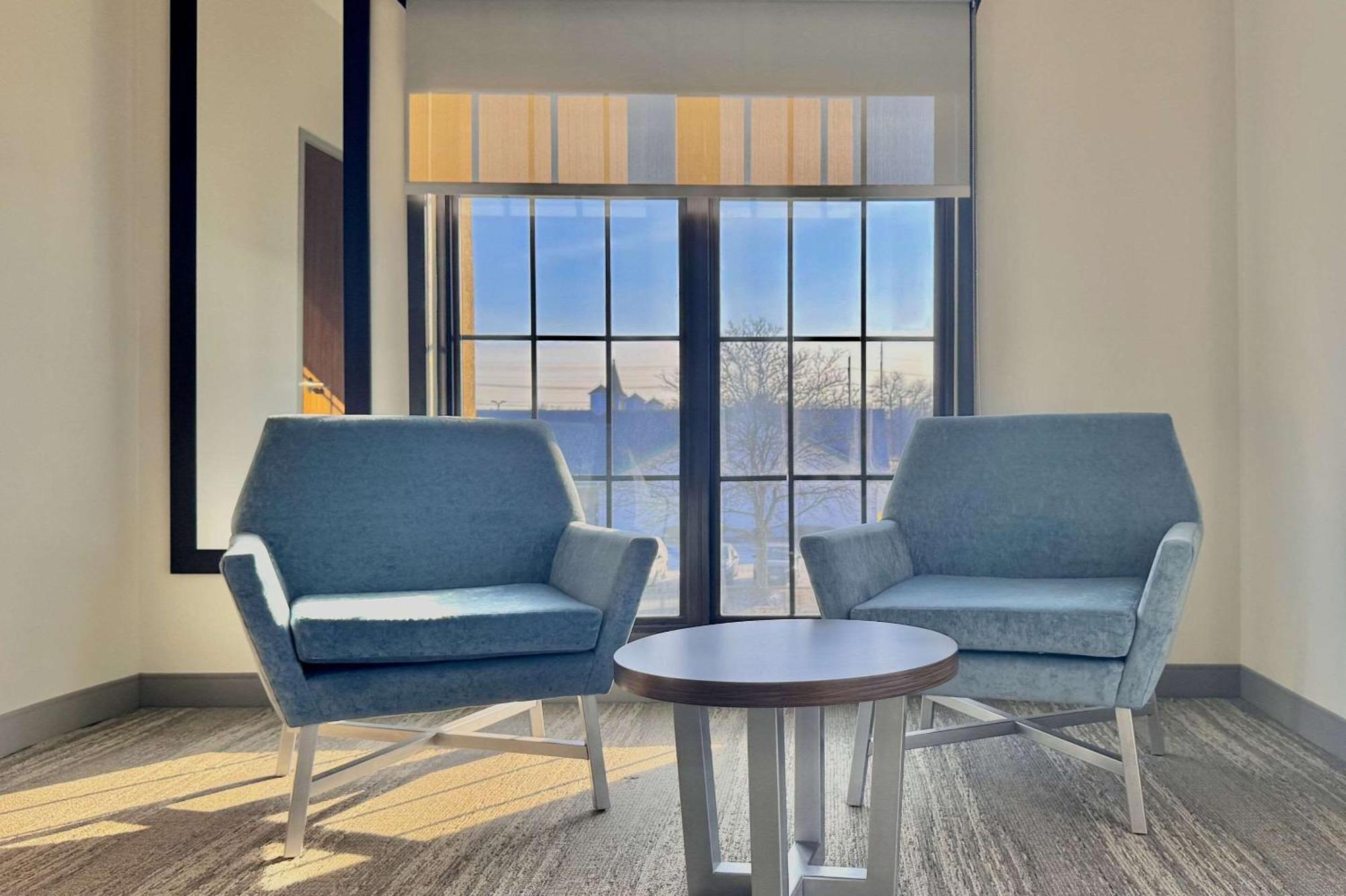 Inn Sleep - Chicago 2*
