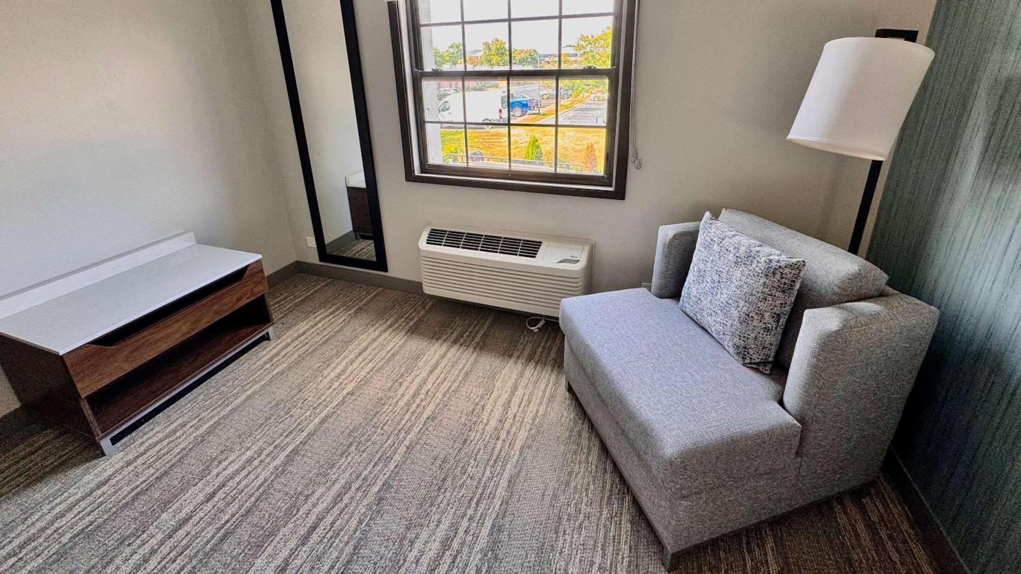 Inn Sleep - Chicago 2*
