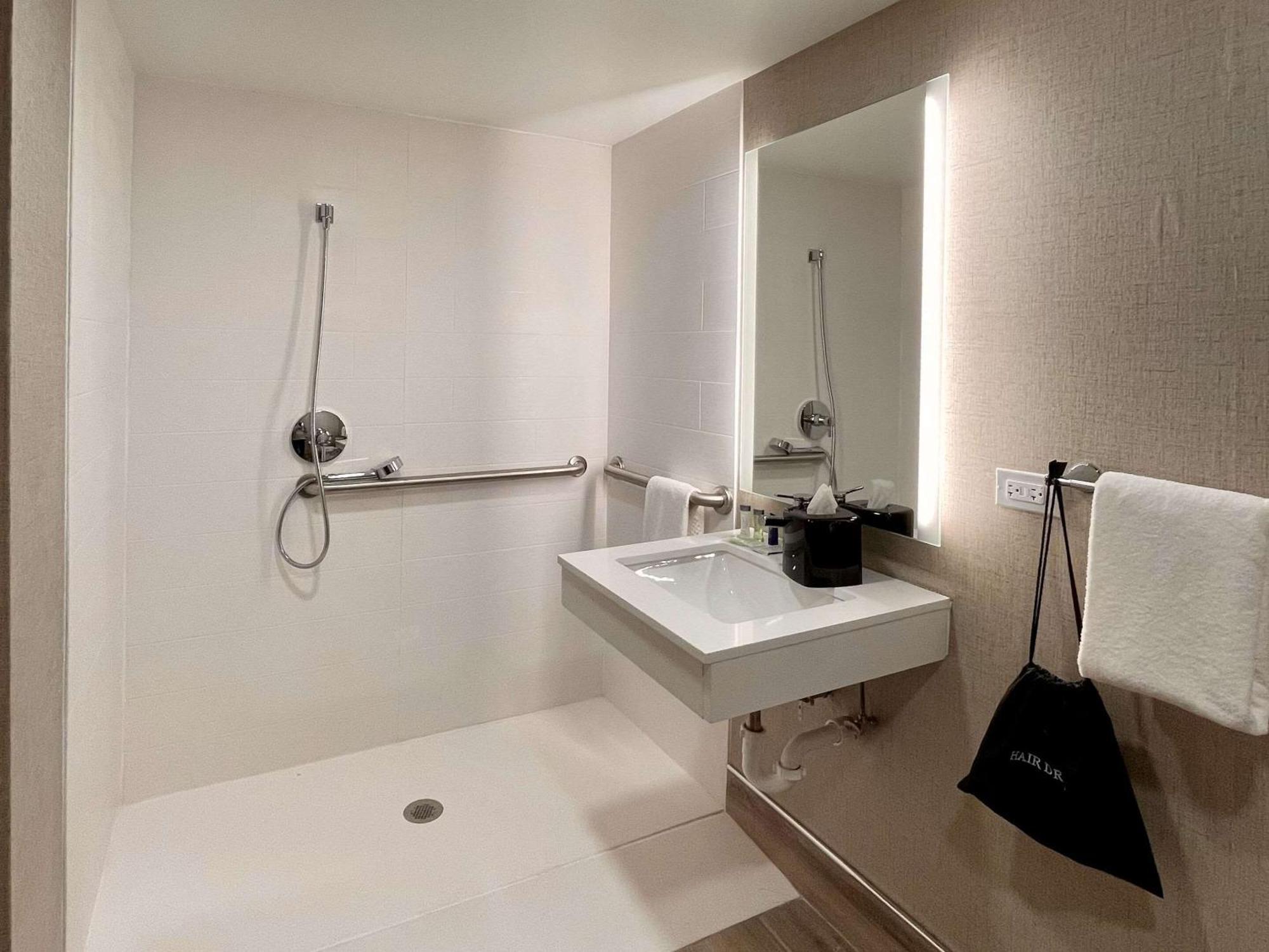 Sleep - Chicago Inn 2*