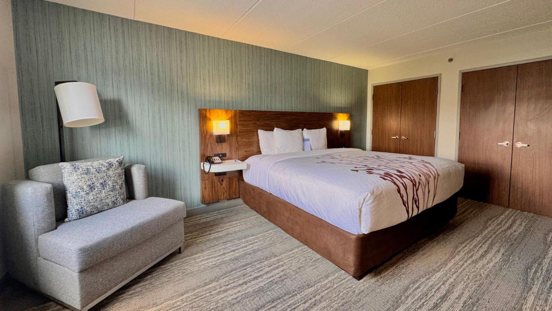 Inn Sleep - Chicago 2*